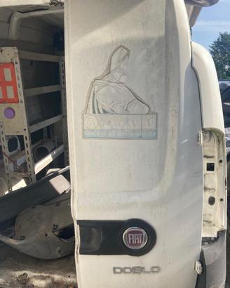 PORTA CARICO POSTERIORE A BATTENTE DX NON VETRATA