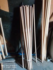 Manico in legno per scope