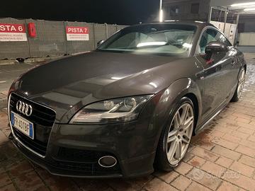 Audi TT 2.0 tfsi S-Line S-Tronic