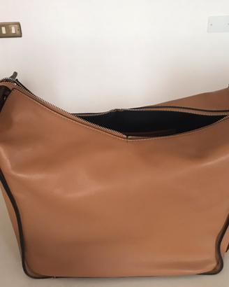 Borsa a mano con tracolla