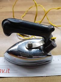 Ferro da stiro giocattolo  funzionante