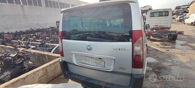 Portellone paraurti stop Fiat scudo 2010