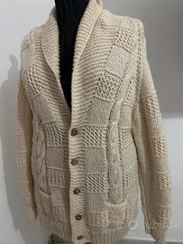 Cardigan fatto a mano