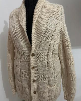 Cardigan fatto a mano
