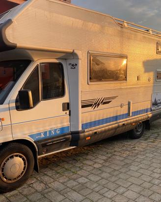 Camper Mansardato