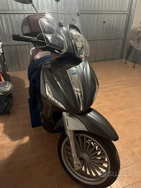 Scooter Piaggio Beverly 300