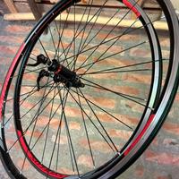 Cerchi nuovo bici da strada