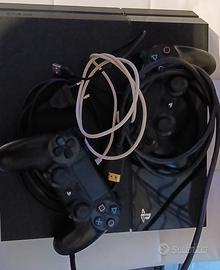 Playstation  PS4  + 2 controller + 3 giochi 