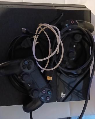 Playstation  PS4  + 2 controller + 3 giochi 