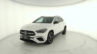 MERCEDES-BENZ GLA-H247 2023 - GLA 200 d AMG Line P