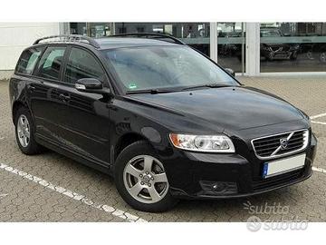 Parabrezza Volvo V50