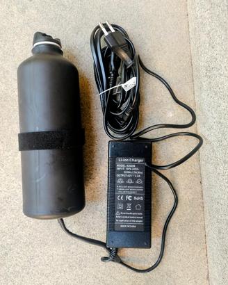 Batteria a borraccia per bici elettrica .