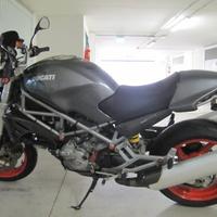 Ducati Monster S4 - 2002 (Senna)