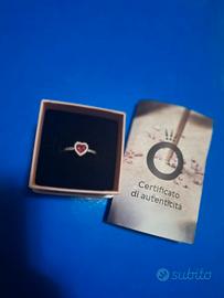 Anello pandora cuore in rilievo rosso scintillante