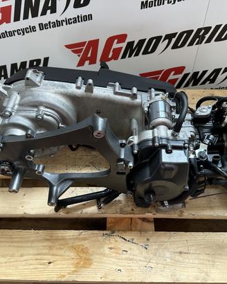 BLOCCO MOTORE COMPLETO BEVERLY 400 S HPE 2021-2026