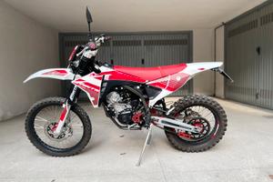 FANTIC XEF 125 4 tempi