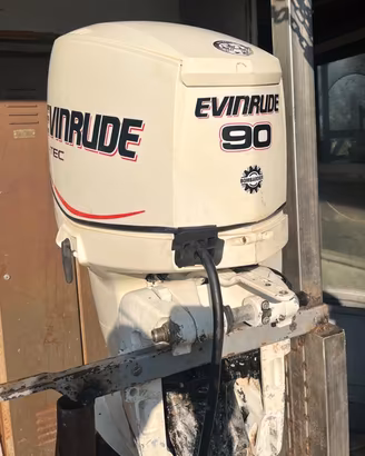Fuoribordo evinrude e-tec 90