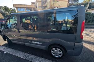Renault Trafic Passenger 9 posti