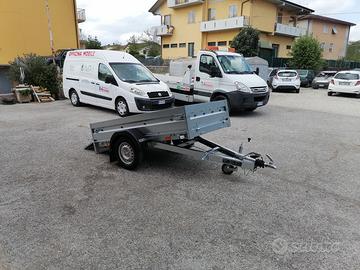 Rimorchio nuovo Cargo 220 750 kg con freni
