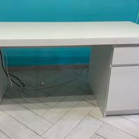 Scrivania IKEA