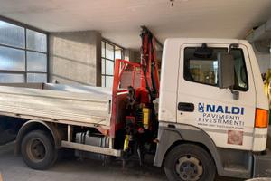 NISSAN TRAS CAR