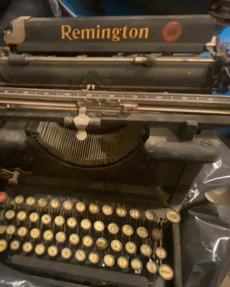 Macchina da scrivere Remington e televisione