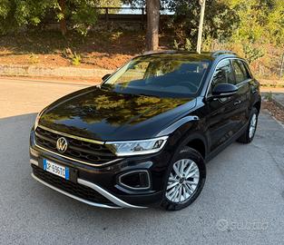 Volkswagen T-Roc 2.0 TDi 150 Cv Cambio Automat. 23