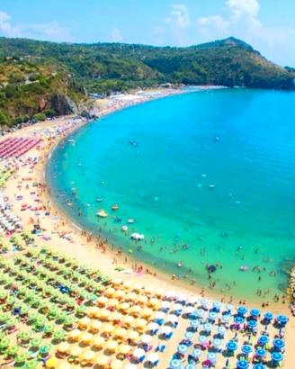Villin al centro 100mt mare Marina di Camerota 