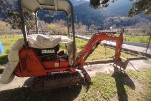 Escavatore Eurocomach 1.5ton.