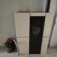 Stufa a pellet slim ventilata