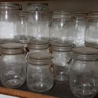 Vasetti di vetro antichi