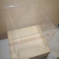 Mobiletto in plastica plexiglass
