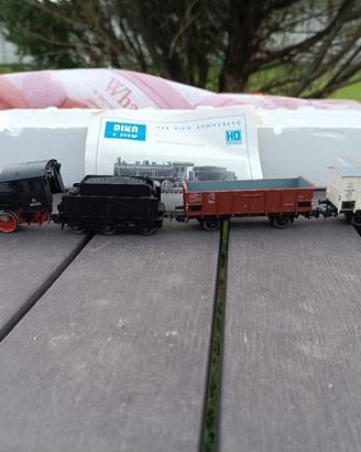 PIKO HO Loco vapore FS 460-025 + tender + 2 carri