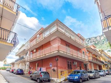 3 LOCALI A VILLABATE