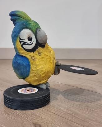 Pappagallo in legno di cirmolo fatto a mano