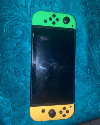 Nintendo Switch 64 GB con custodia e giochi