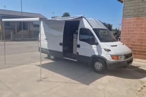 Iveco daily trasporto MOTO-BICI semi camperizzato