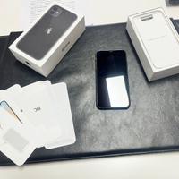 i Phone 11 ottimamente tenuto con scatola original