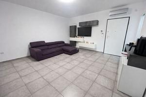 Cappuccini trivani con box e posto auto