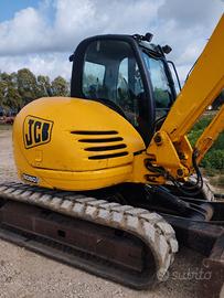 Escavatore jcb 8080