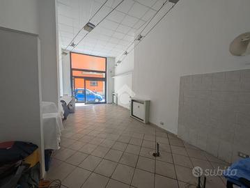 NEGOZIO A ACQUI TERME