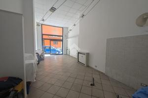 NEGOZIO A ACQUI TERME