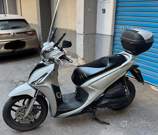 Kymco people s 150 2021 pari al nuovo
