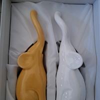 elefanti da arredo in ceramica di Capodimonte