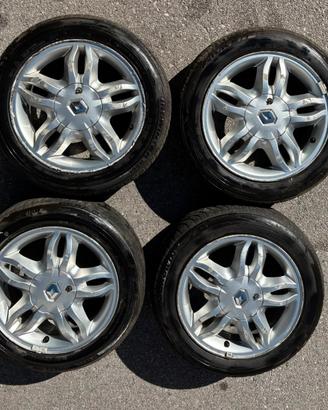 Cerchi in lega R 16 4 fori