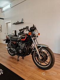 Yamaha XJ 550
