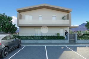 VILLA A SCHIERA A THIENE