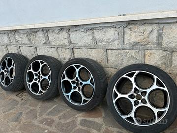 4 cerchi in lega 19” alfa romeo tonale originali