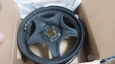 4 cerchioni e copricerchioni per Sandero stepway