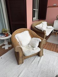 Divano e due poltrone in vimini da loggia